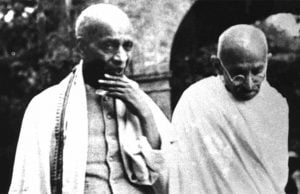 महात्मा गांधी की मृत्यु पर सरदार पटेल के भाषण Sardar Patel - Mahatma Gandhi